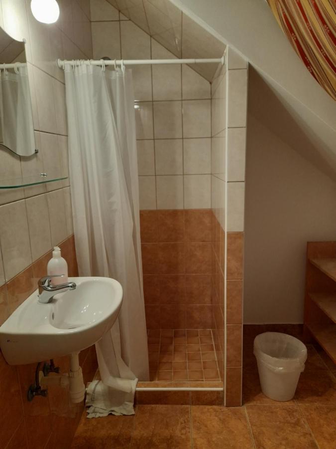 Anna Vendégház Szeleste Extérieur photo